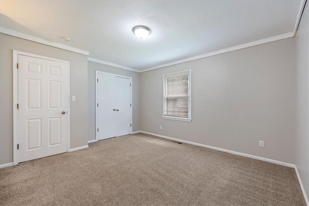 9905 Wayne Avenue — photo 21