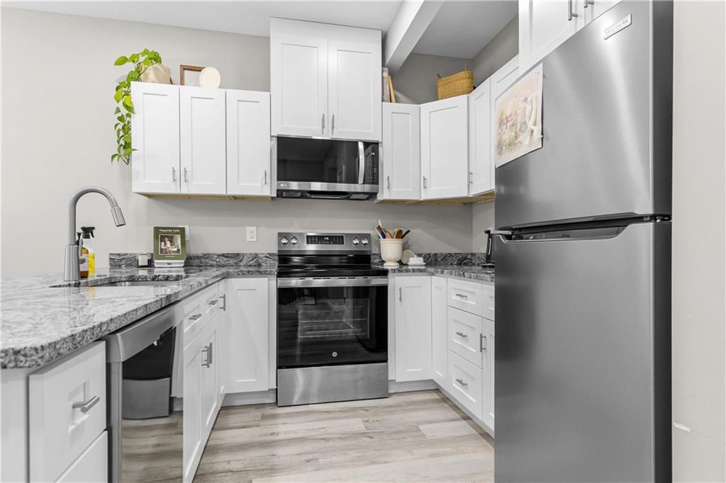 1512 W 32ND Street — photo 11
