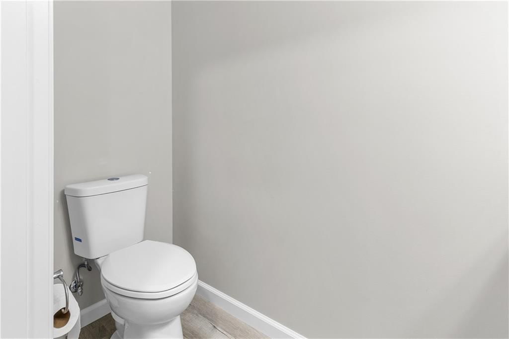 1512 W 32ND Street — photo 29