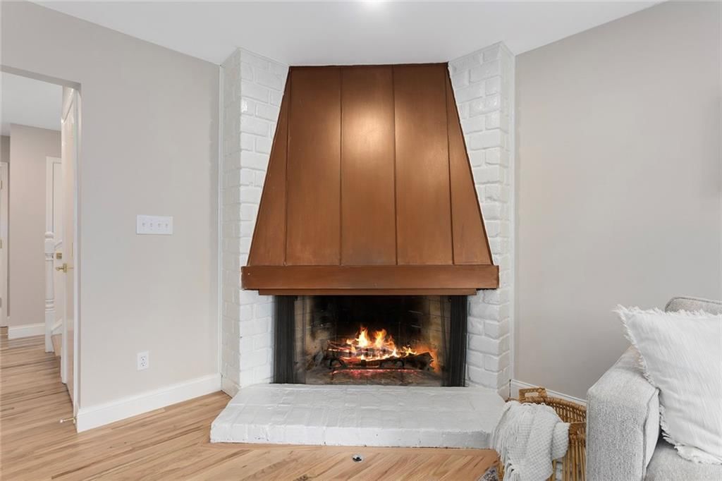 10228 ROBINSON Street — photo 7