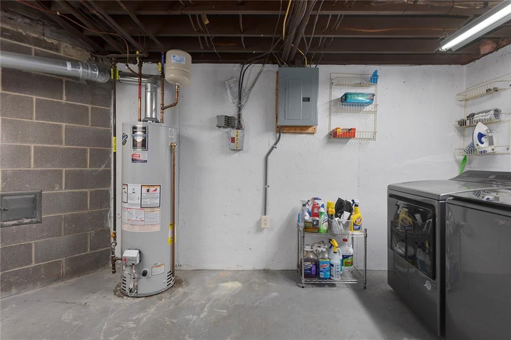10228 ROBINSON Street — photo 28