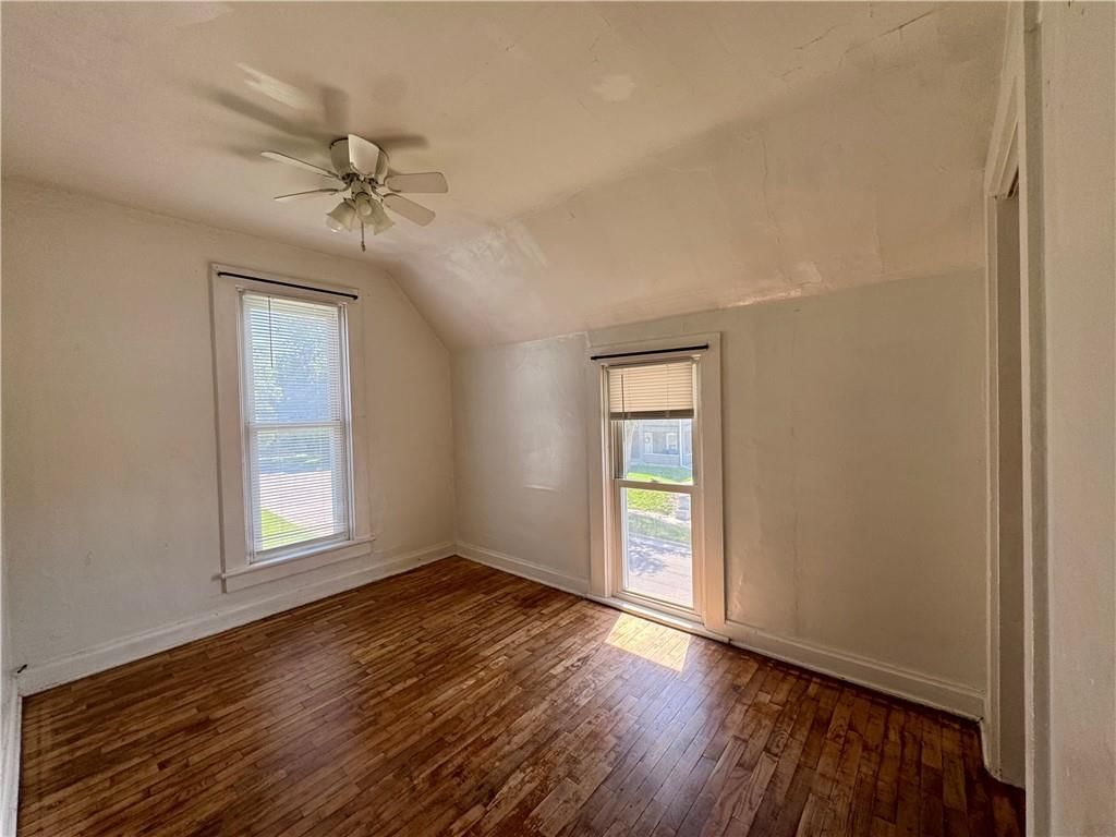 222 W 4th Street — photo 9