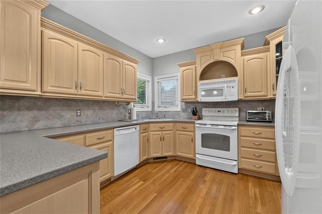 711 Willow Street — photo 9