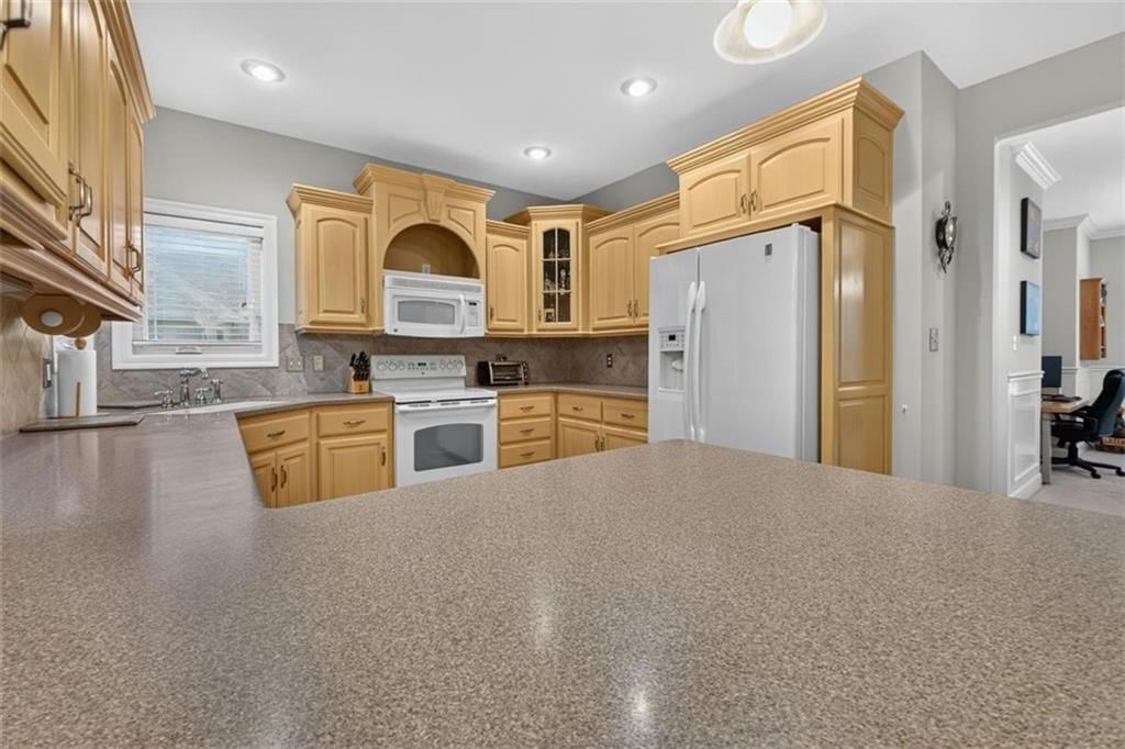 711 Willow Street — photo 11