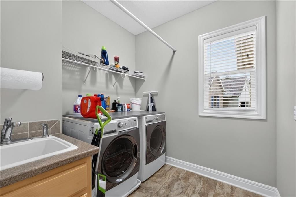 711 Willow Street — photo 37