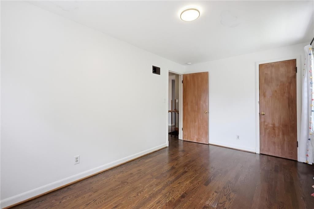 607 E 65th Street — photo 26