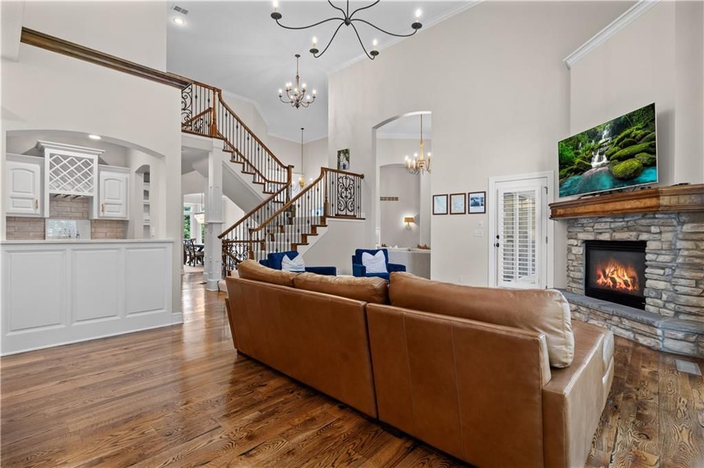 14302 Briar Street — photo 14
