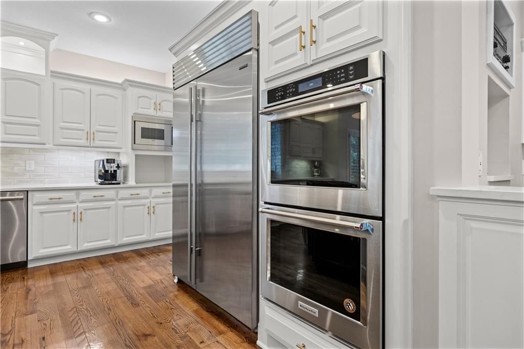 14302 Briar Street — photo 19