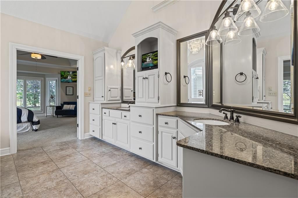 14302 Briar Street — photo 41