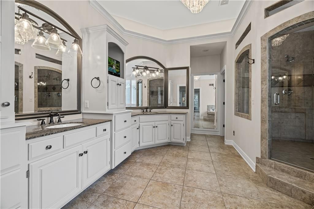14302 Briar Street — photo 42
