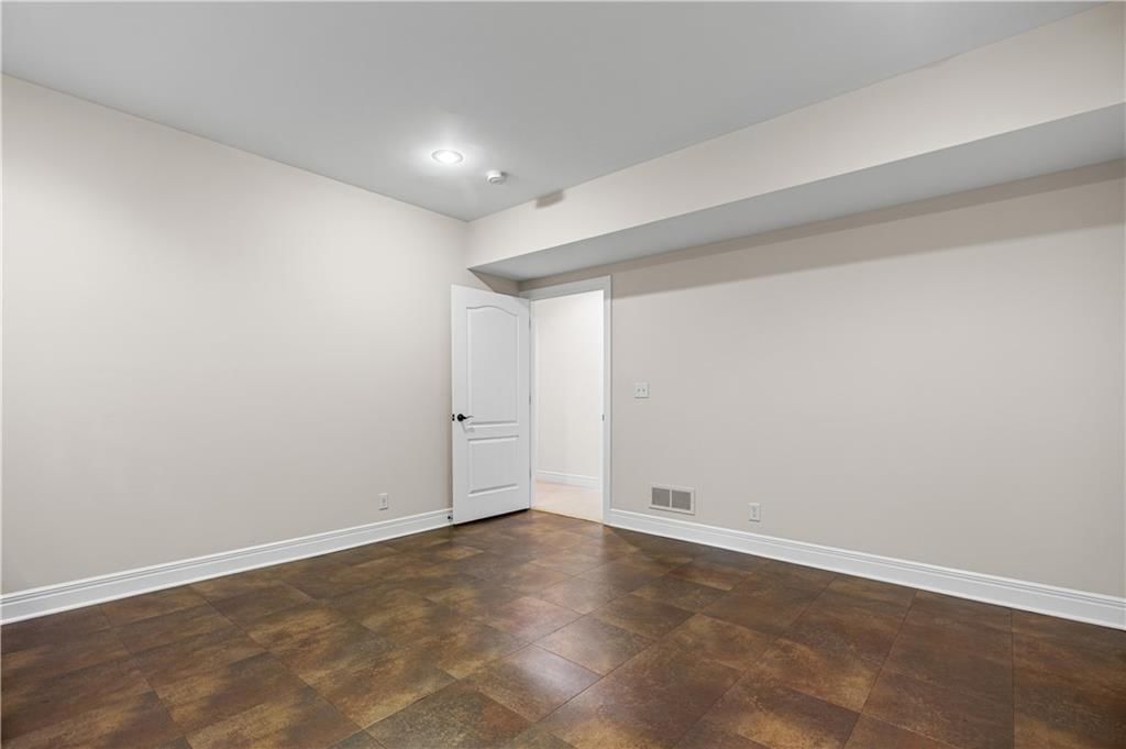 14302 Briar Street — photo 68