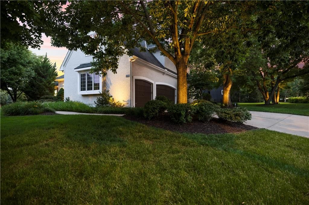 14302 Briar Street — photo 90
