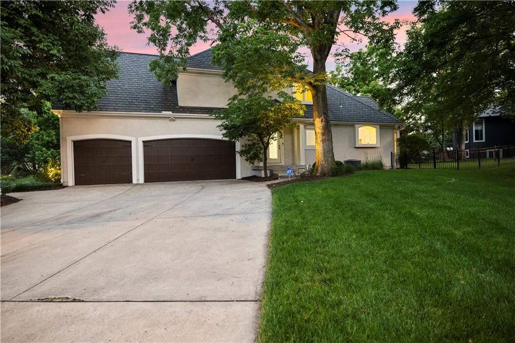14302 Briar Street — photo 91