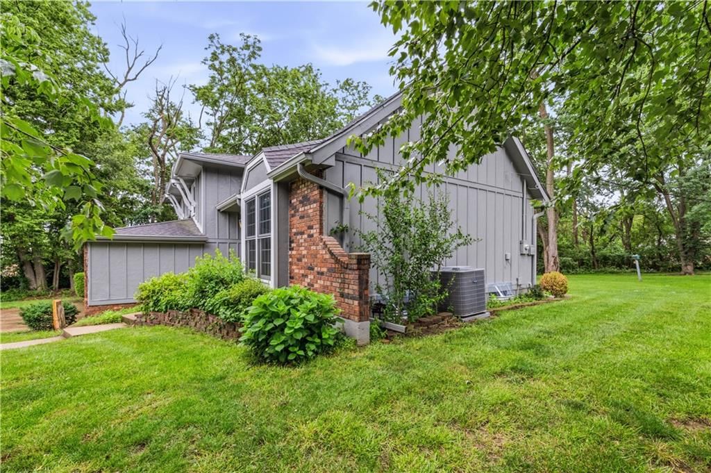 4507 E 107th Terrace — photo 46