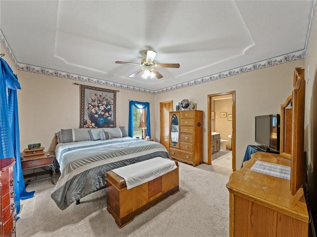 201 SE Citadel Drive — photo 15