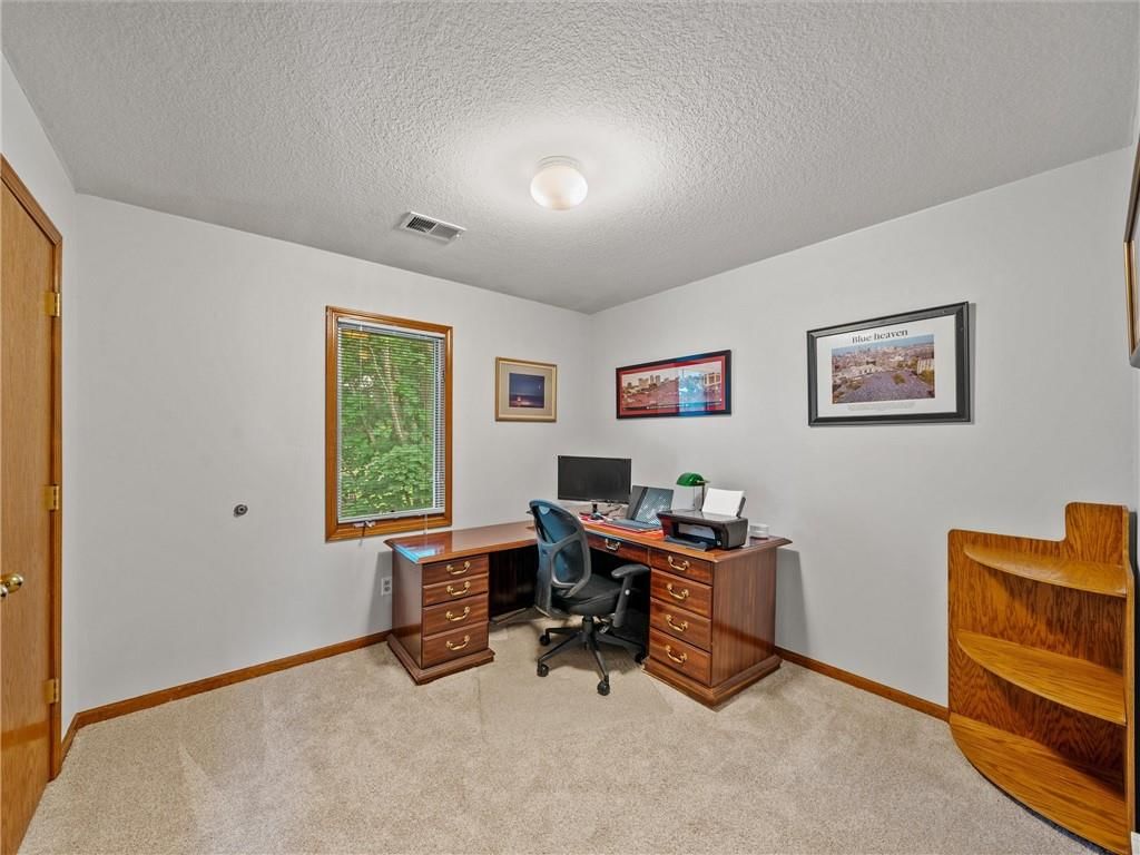 201 SE Citadel Drive — photo 19