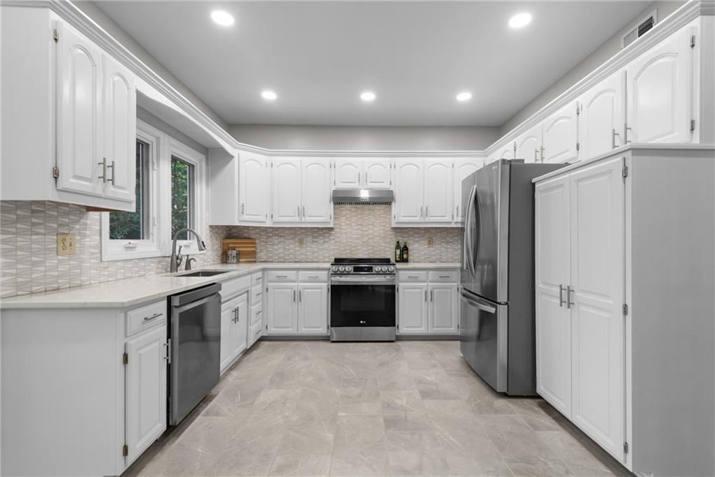 13400 W 116th Terrace — photo 15