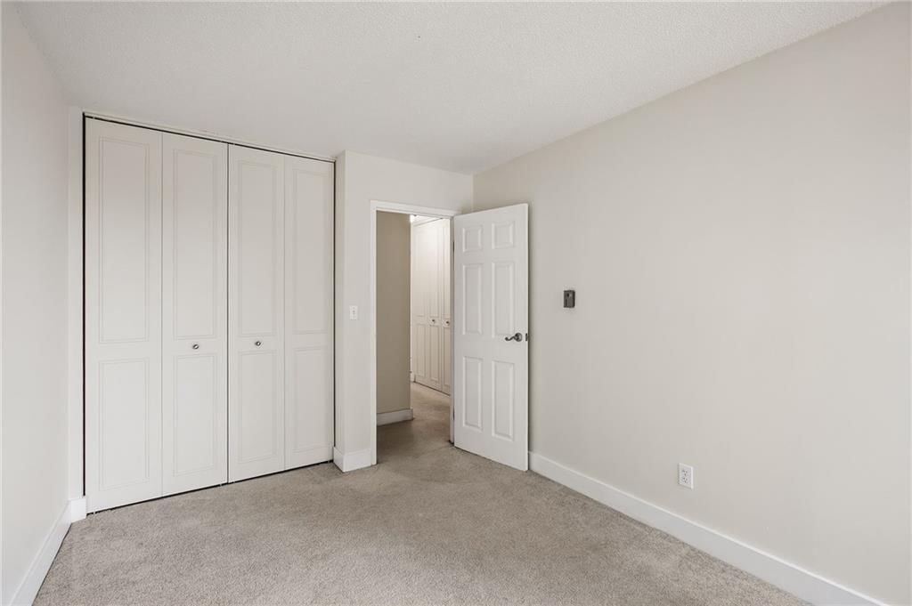 600 E 8th Street — photo 14