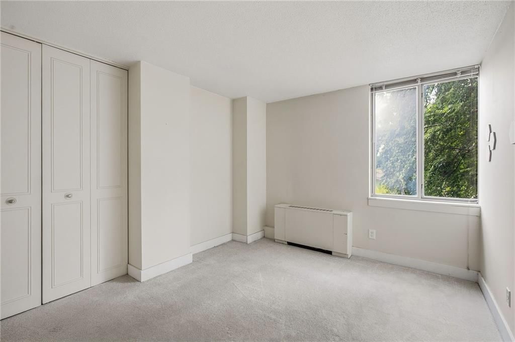 600 E 8th Street — photo 15