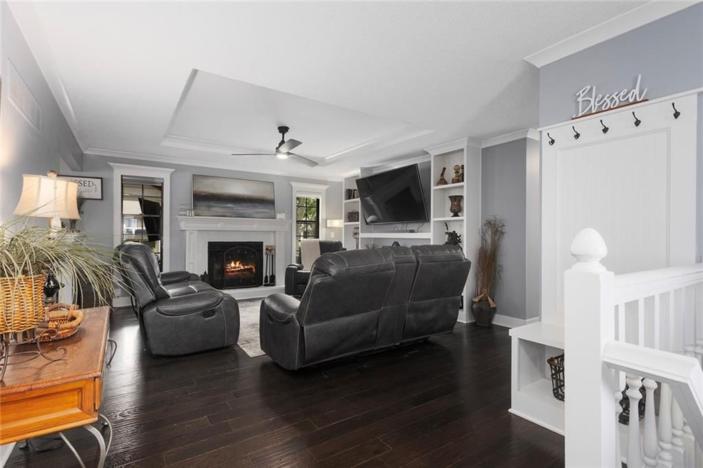 300 NW Arbor Drive — photo 4