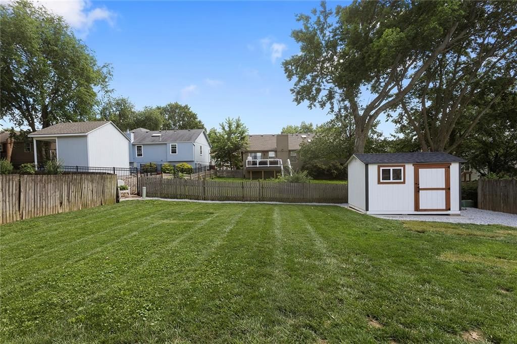 300 NW Arbor Drive — photo 39