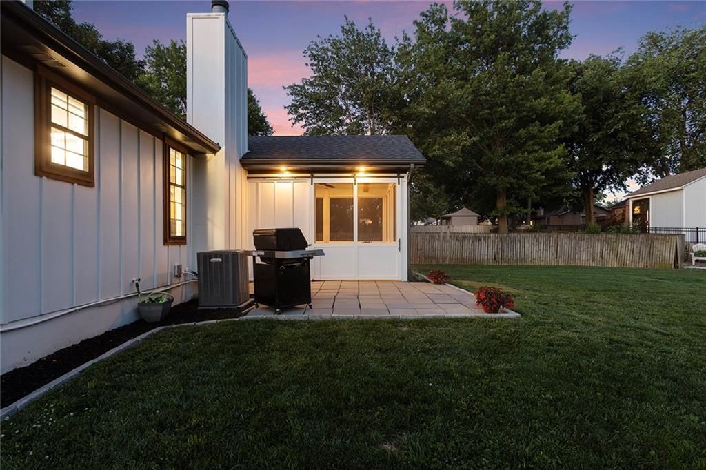 300 NW Arbor Drive — photo 48