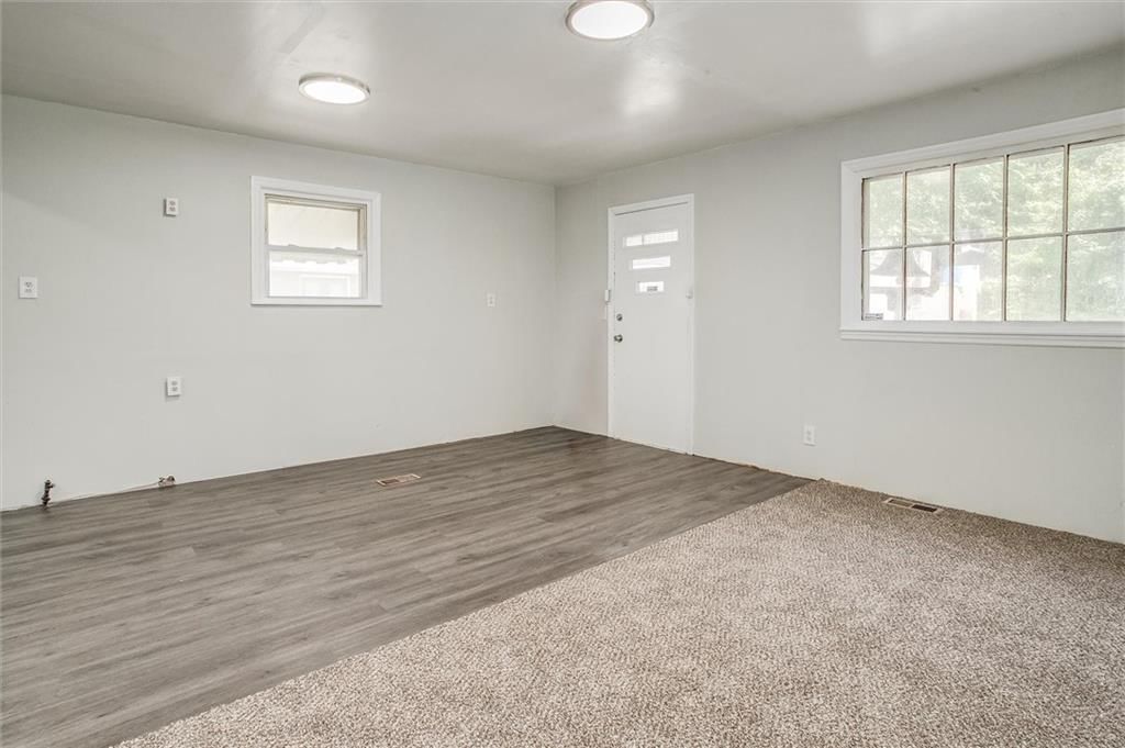 3222 E 28th Street — photo 10