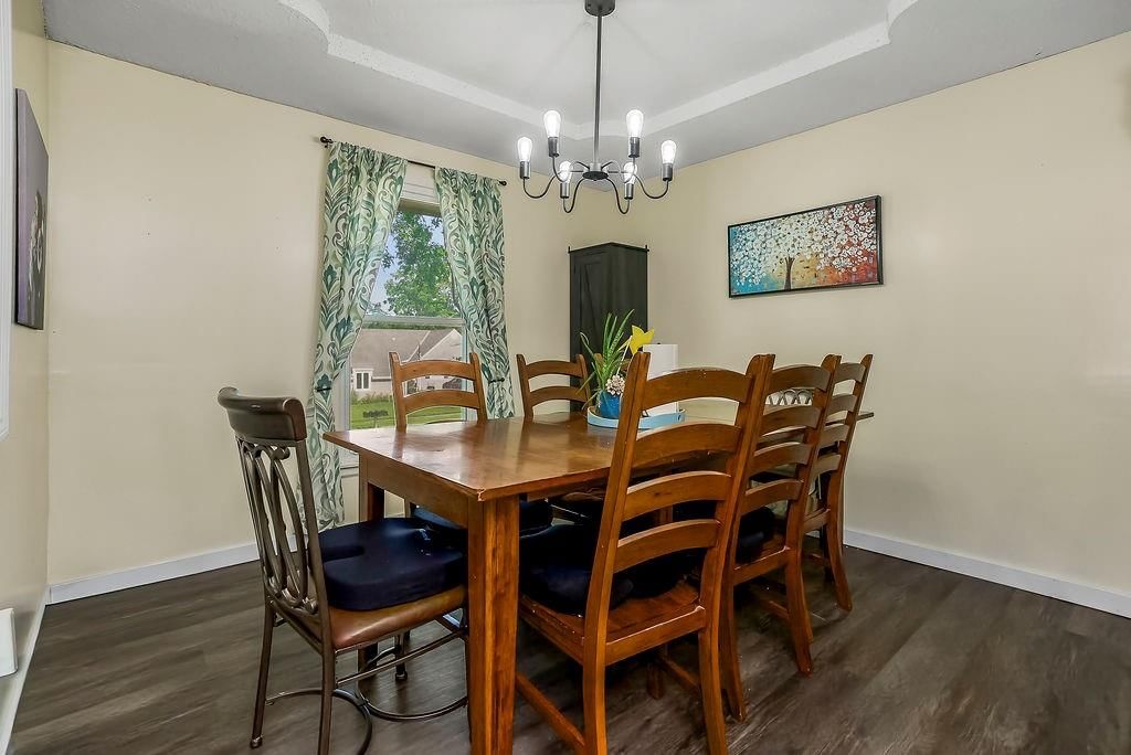 318 N Cherry Street — photo 8