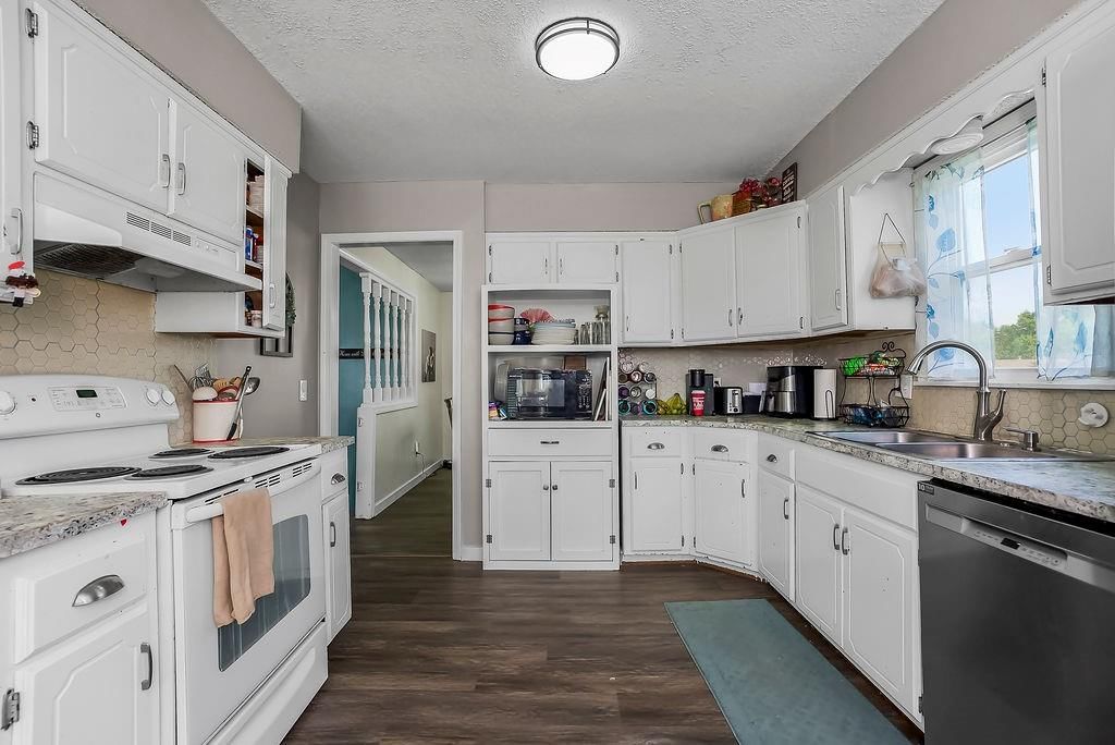 318 N Cherry Street — photo 11