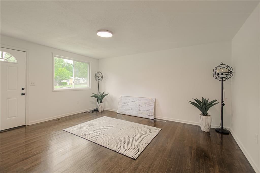 4512 N Tracy Avenue — photo 4