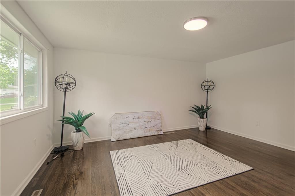 4512 N Tracy Avenue — photo 6