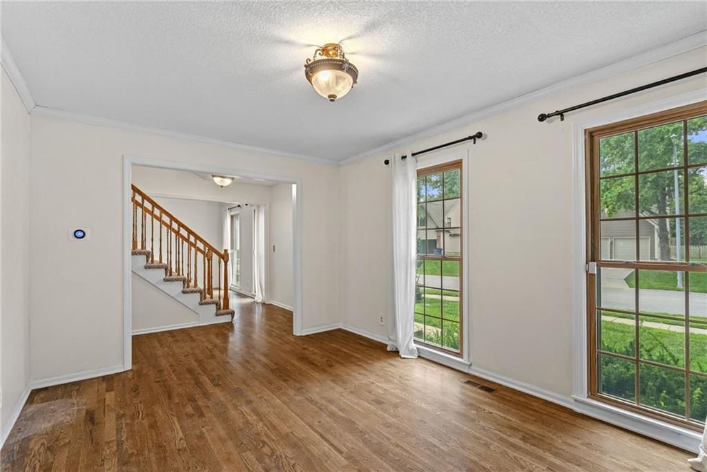 14130 W 113th Terrace — photo 8