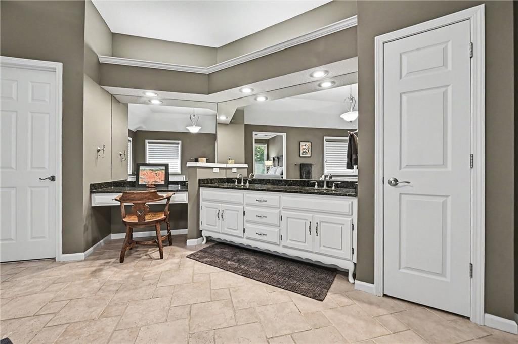 8033 Clearwater Drive — photo 23