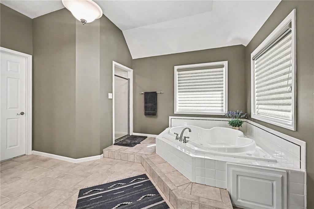 8033 Clearwater Drive — photo 24