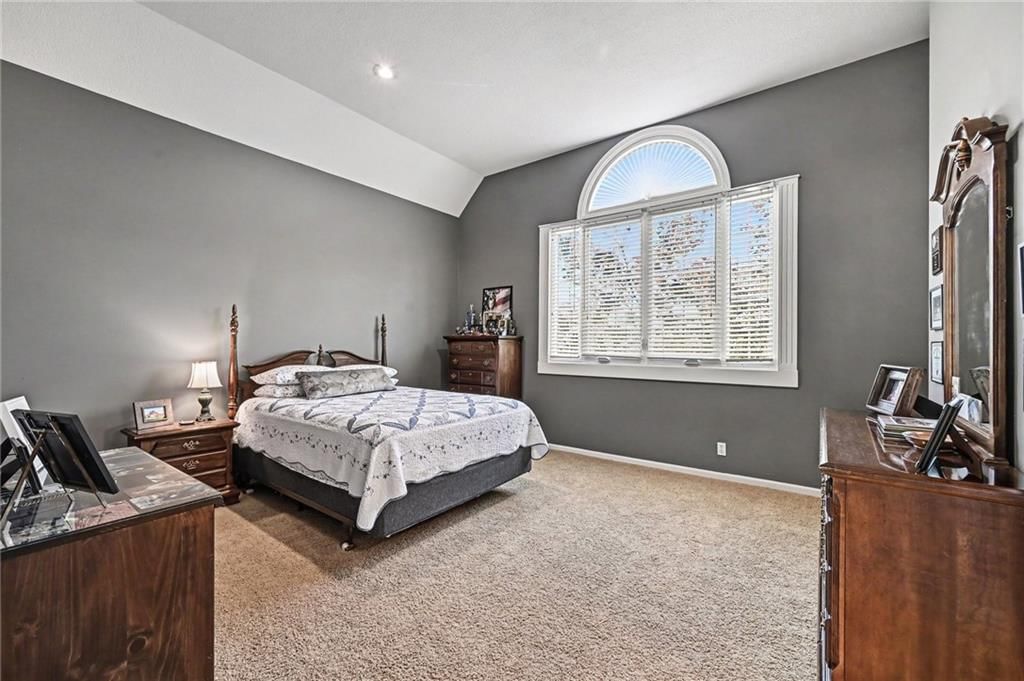 8033 Clearwater Drive — photo 26