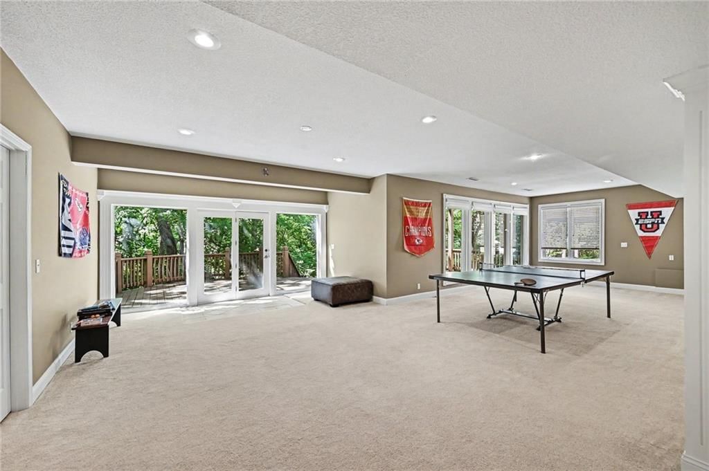 8033 Clearwater Drive — photo 33
