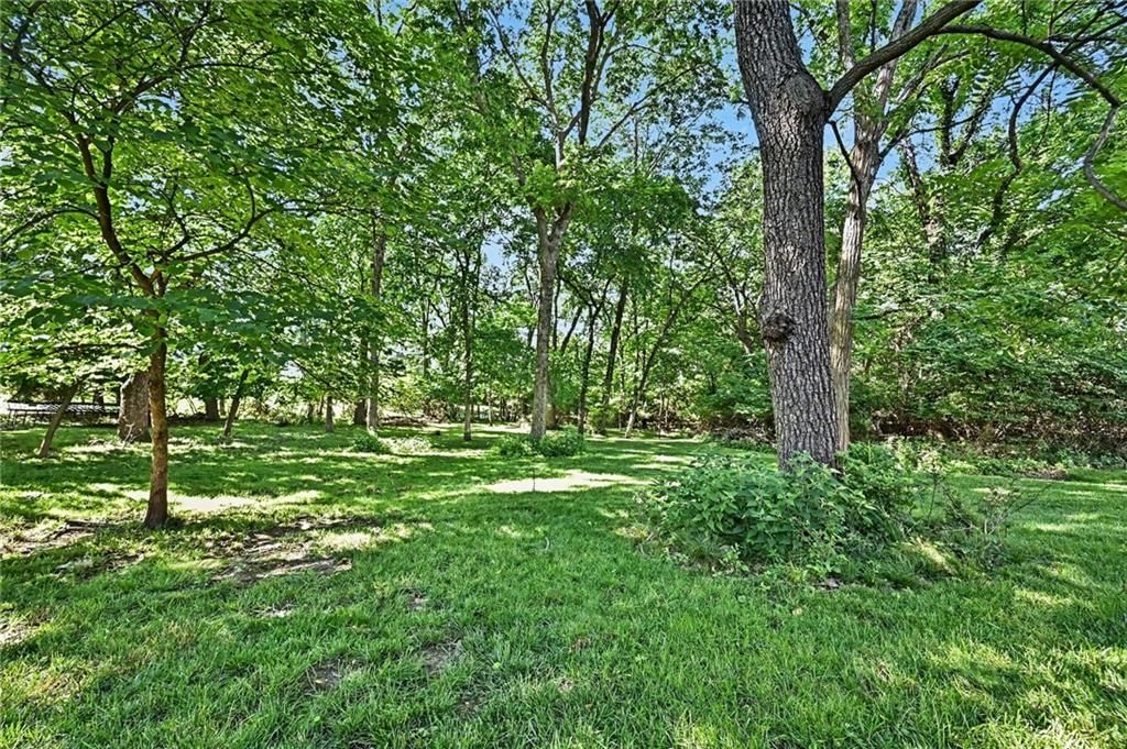 8033 Clearwater Drive — photo 41