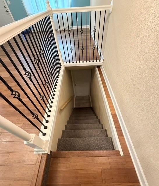 921 E Buddy Street — photo 16