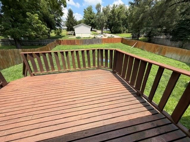 921 E Buddy Street — photo 26