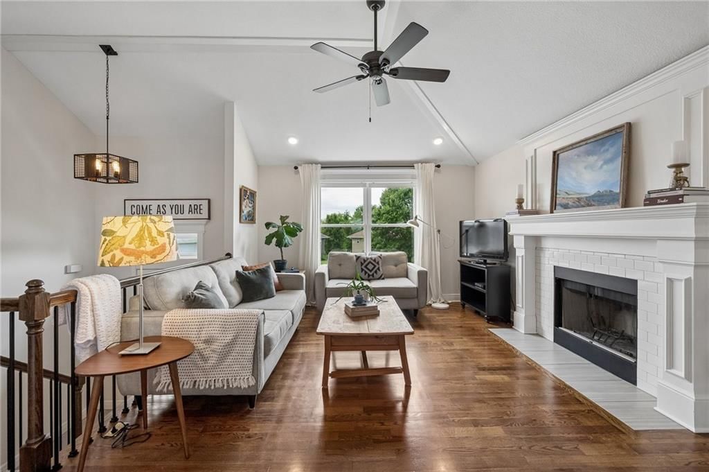 1206 Viola Street — photo 4