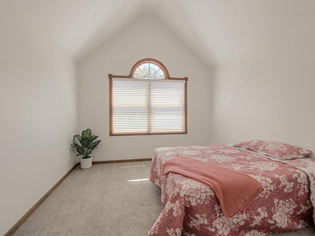920 NE 102nd Street — photo 23