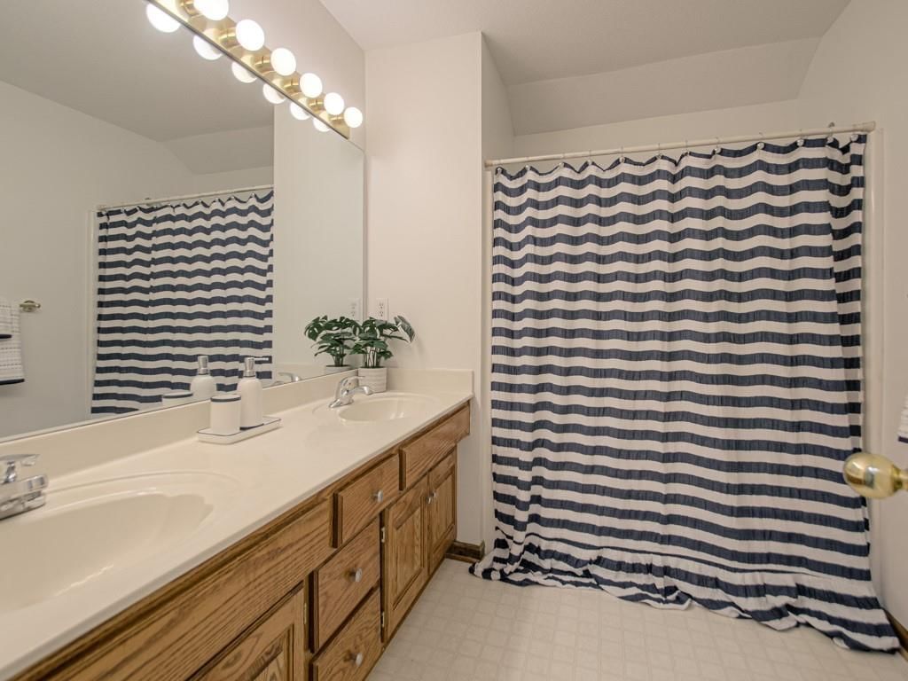 920 NE 102nd Street — photo 24