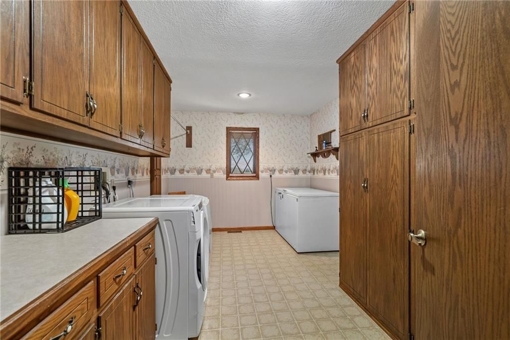 21898 Sunflower Road — photo 19