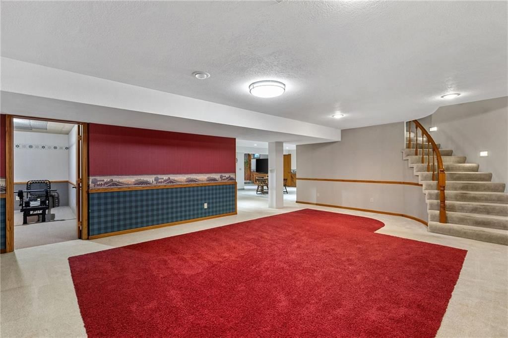 21898 Sunflower Road — photo 33