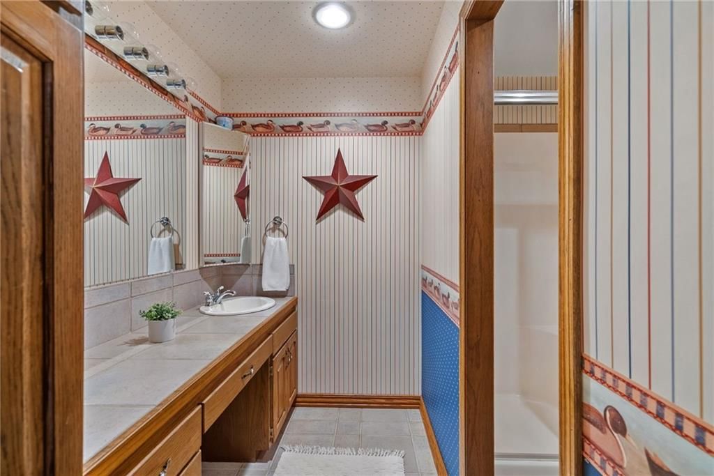 21898 Sunflower Road — photo 40