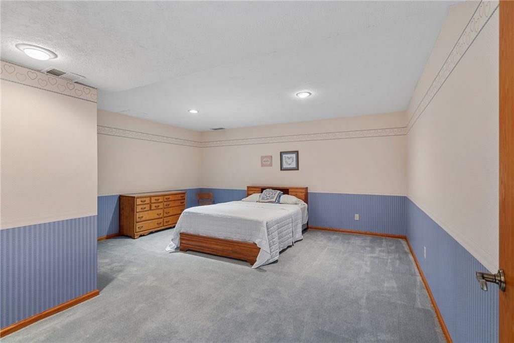21898 Sunflower Road — photo 41