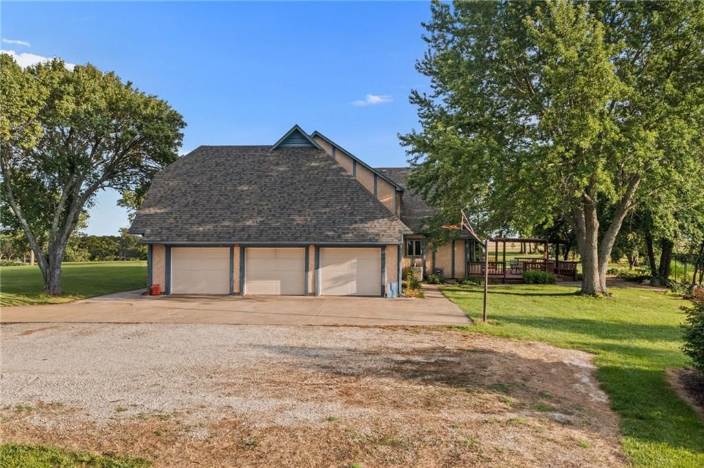 21898 Sunflower Road — photo 47