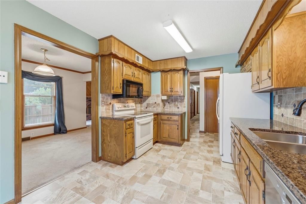 105 SE Colony Drive — photo 13