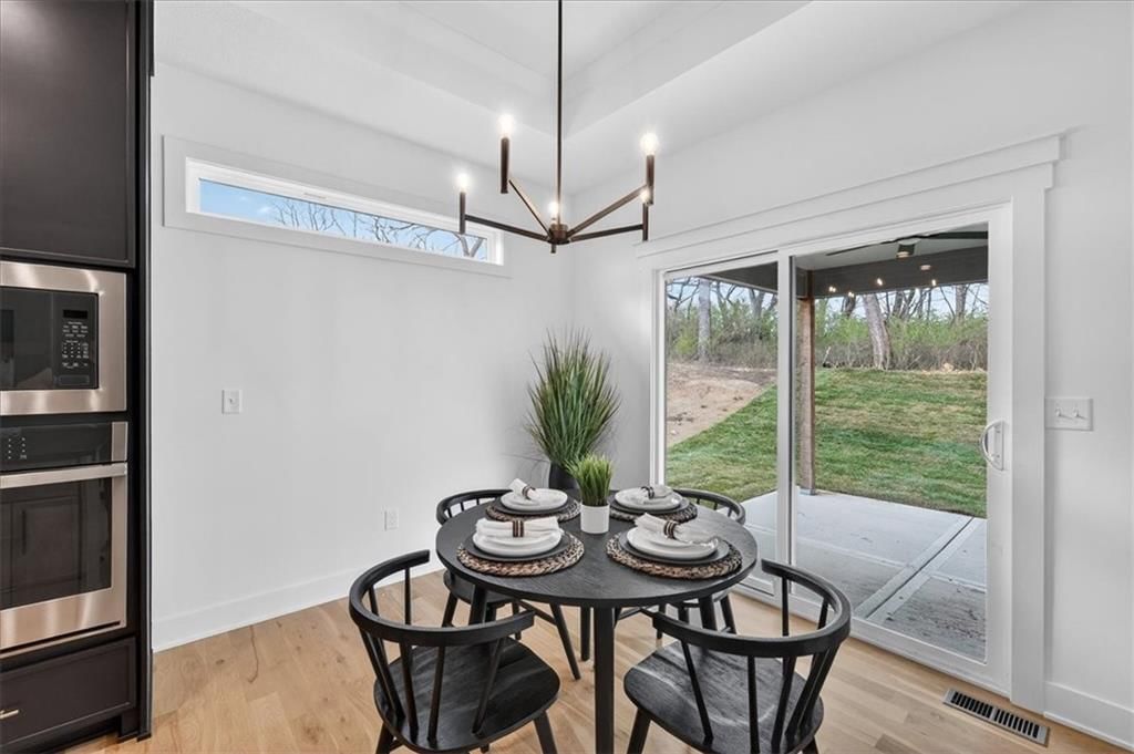 22480 W 89th Terrace — photo 13
