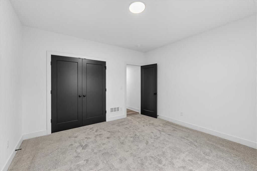 22480 W 89th Terrace — photo 31